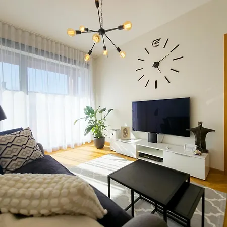 Sunny Balcony By Rotermann Apts * Tallinn