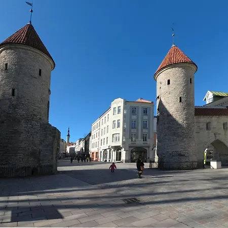 Apartment Urban Escape In Tallinn's Heart *