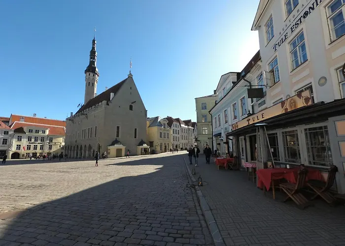 Sunny Balcony By Rotermann Apts טאלין